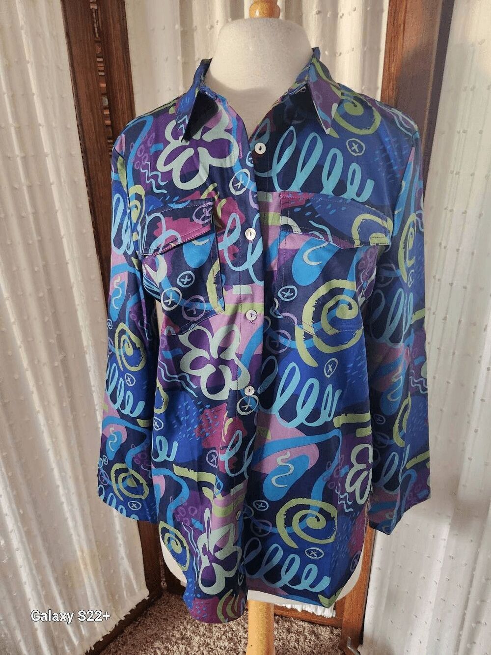 U20 New Sheilay fun colorful button-up 2-pocket long sleeve blouse women's Sz M